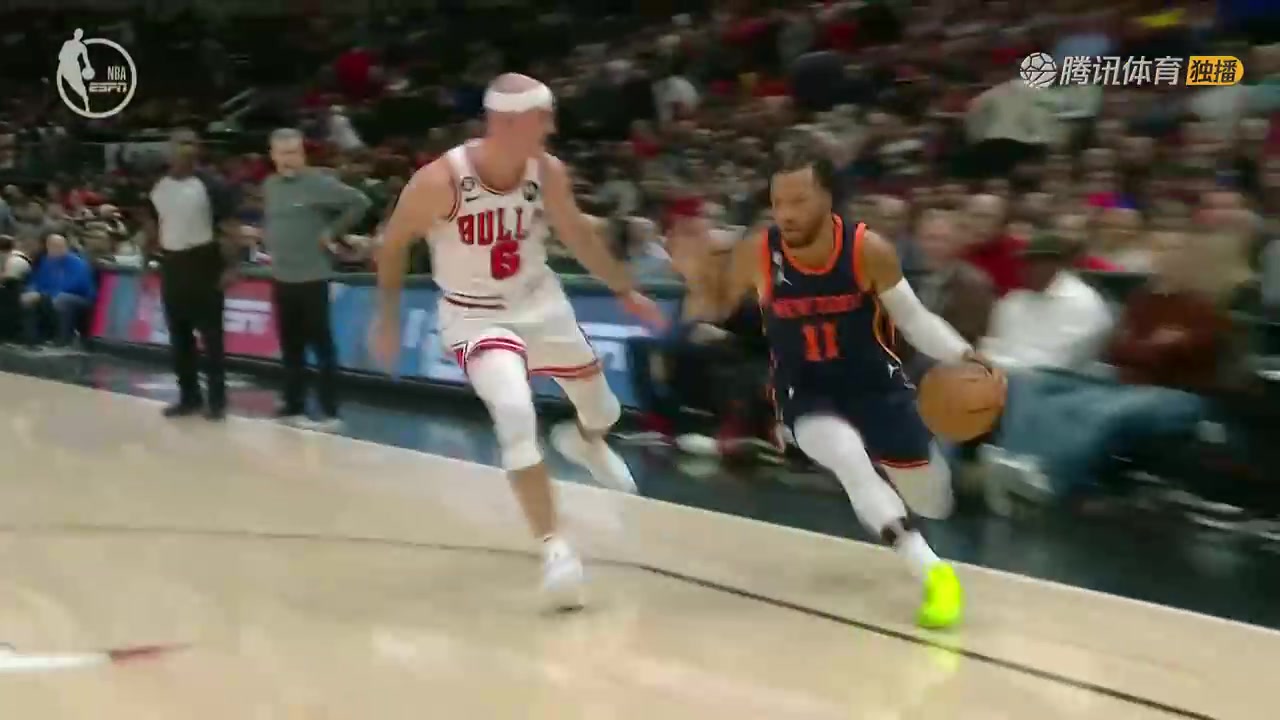 秀啊！布倫森腳踝終結(jié)將卡魯索晃倒坐地！再三分殺死比賽（布倫森集錦）