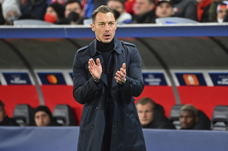 吉達(dá)國(guó)民主帥：對(duì)球隊(duì)?wèi)?yīng)對(duì)壓力方式感到滿意，我們配得上冠軍